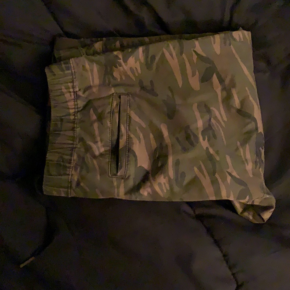 Cotton on camo jogger pants khakis sz 34 green